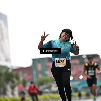 Runner Photo 8926374