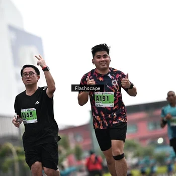 Runner Photo 8926566