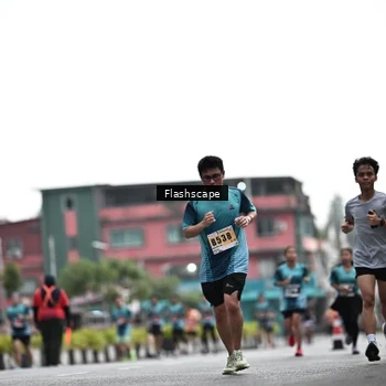 Runner Photo 8926665