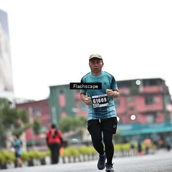 Runner Photo 8926666