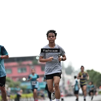 Runner Photo 8926679