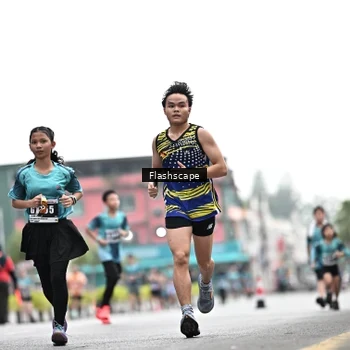 Runner Photo 8926735