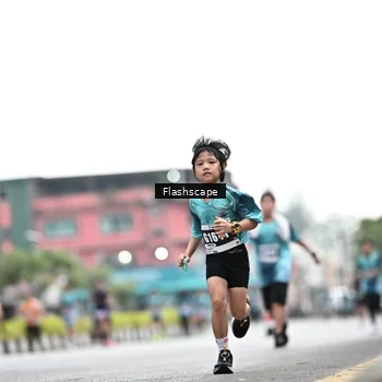 Runner Photo 8926752