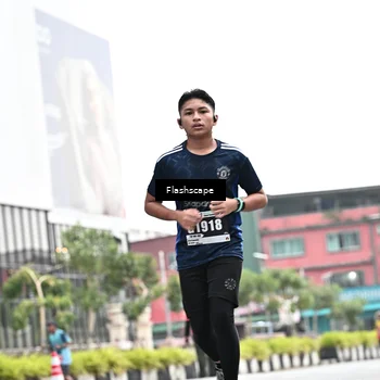 Runner Photo 8927024
