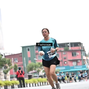 Runner Photo 8927064