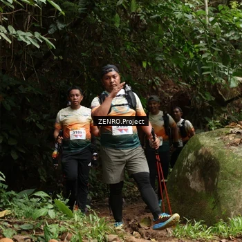 Runner Photo 8927092