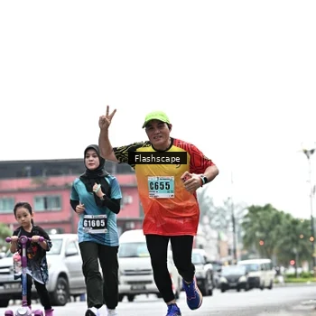 Runner Photo 8927093