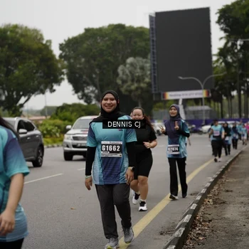 Runner Photo 8927152