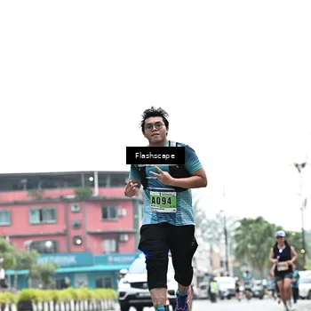 Runner Photo 8927263