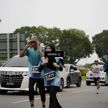 Runner Photo 8927296
