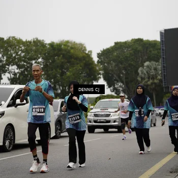 Runner Photo 8927298