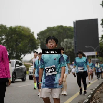 Runner Photo 8927464
