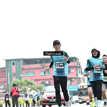 Runner Photo 8927700
