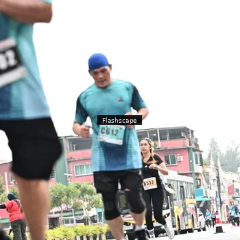 Runner Photo 8927814