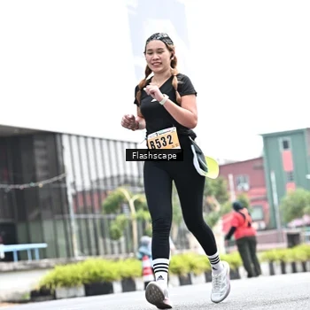 Runner Photo 8927843