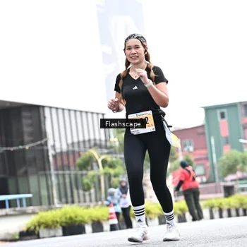 Runner Photo 8927846