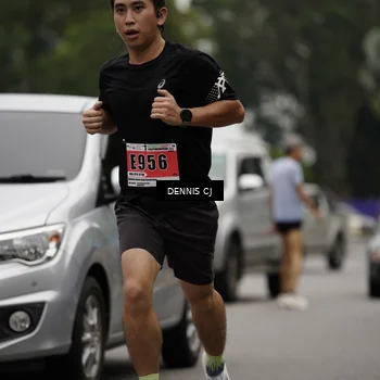 Runner Photo 8928008