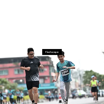 Runner Photo 8928123
