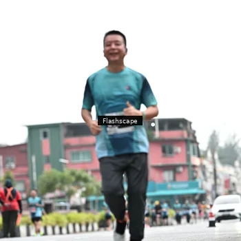 Runner Photo 8928204