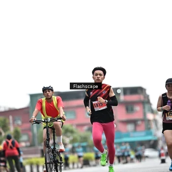 Runner Photo 8928240
