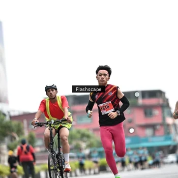 Runner Photo 8928245