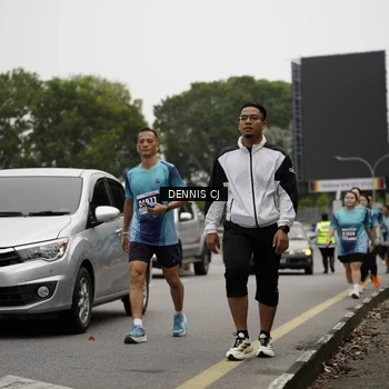 Runner Photo 8928260