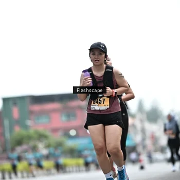 Runner Photo 8928296