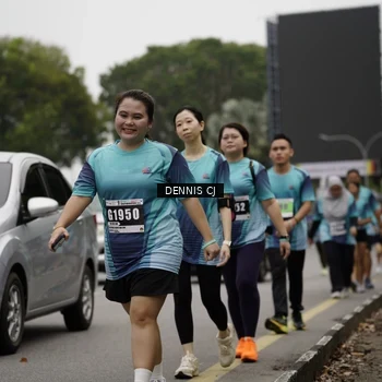 Runner Photo 8928311