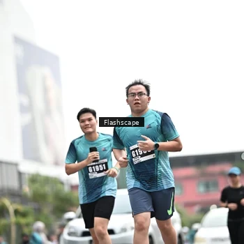 Runner Photo 8928704