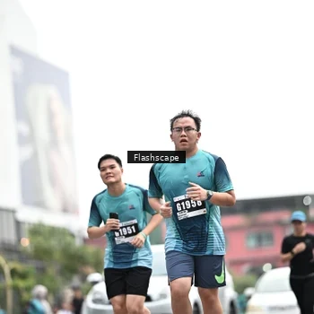 Runner Photo 8928736