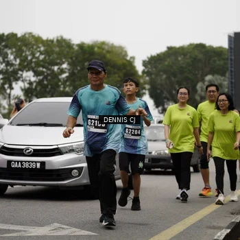 Runner Photo 8928909