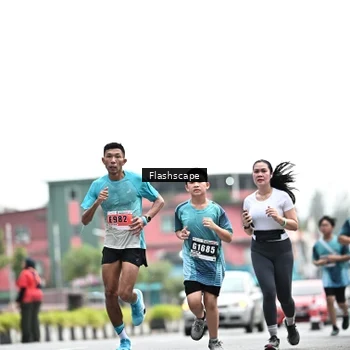 Runner Photo 8928953