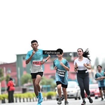Runner Photo 8928968
