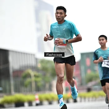 Runner Photo 8928981
