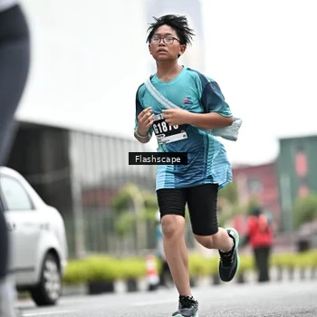 Runner Photo 8929043