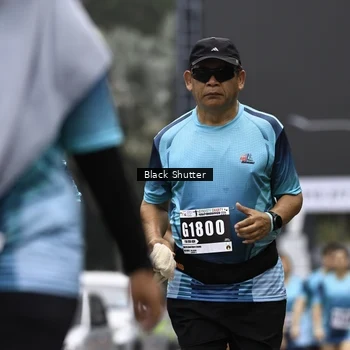 Runner Photo 8929070