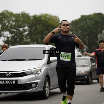 Runner Photo 8929097