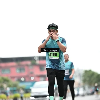 Runner Photo 8929160