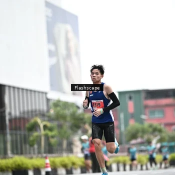 Runner Photo 8929311