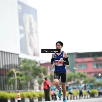 Runner Photo 8929312