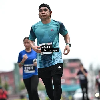 Runner Photo 8929400