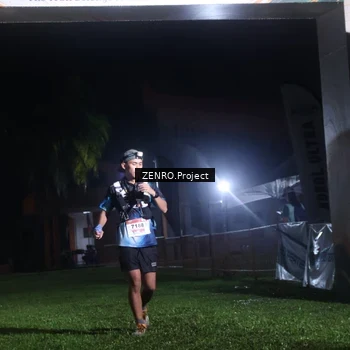 Runner Photo 8929435
