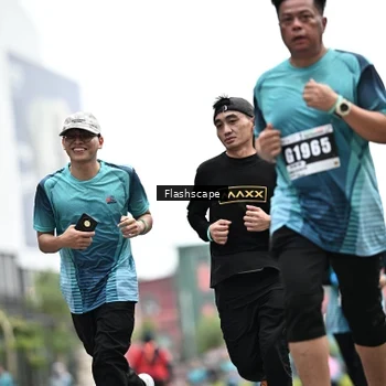 Runner Photo 8929845