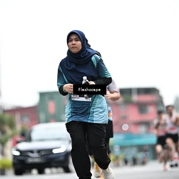 Runner Photo 8930003