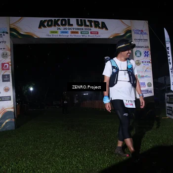 Runner Photo 8930004