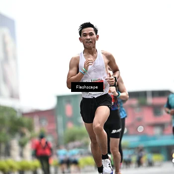 Runner Photo 8930007