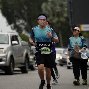 Runner Photo 8930027