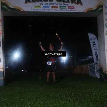 Runner Photo 8930059
