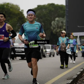 Runner Photo 8930065