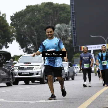 Runner Photo 8930071